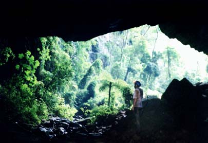 Caverna Large Branca